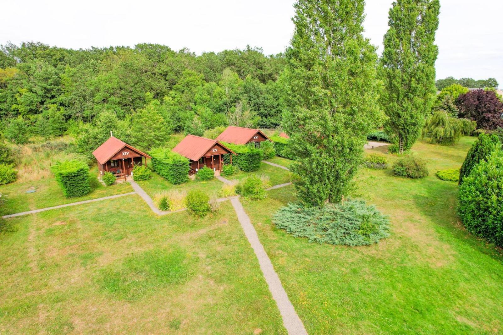 Les Cabanes Parisiennes - Chalets 1H30 From Paris - 62P Sainte-Geneviève-des-Bois 외부 사진